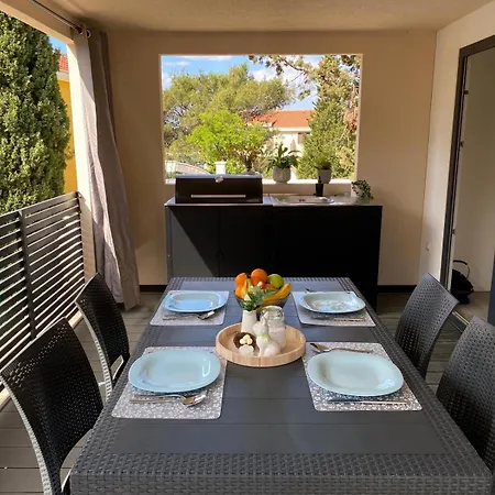 Kemping Mobilna Kucica Emma - Grebastica, Kamp Vala