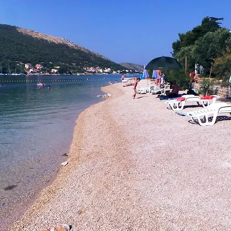 Mobilna Kucica Emma - Grebastica, Kamp Vala مكان تخييم Grebaštica