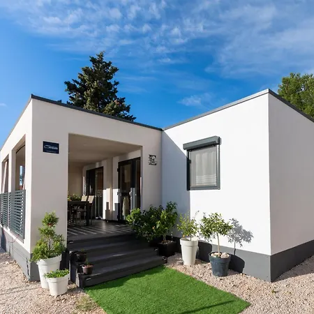 Mobilna Kucica Emma - Grebastica, Kamp Vala Кемпинг Гребастика