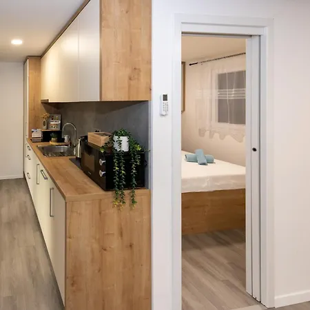 Кемпинг Mobilna Kucica Emma - Grebastica, Kamp Vala Гребастика