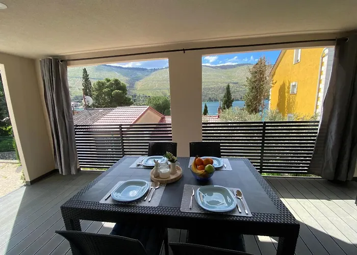 Camping Mobilna Kucica Emma - Grebastica, Kamp Vala