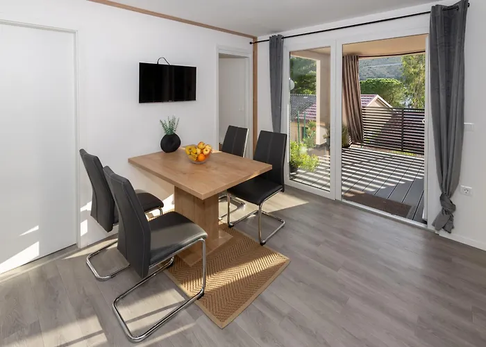 Mobilna Kucica Emma - Grebastica, Kamp Vala Campeggio