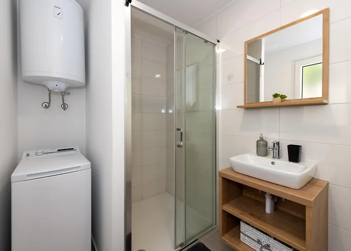 Mobilna Kucica Emma - Grebastica, Kamp Vala Гребастика